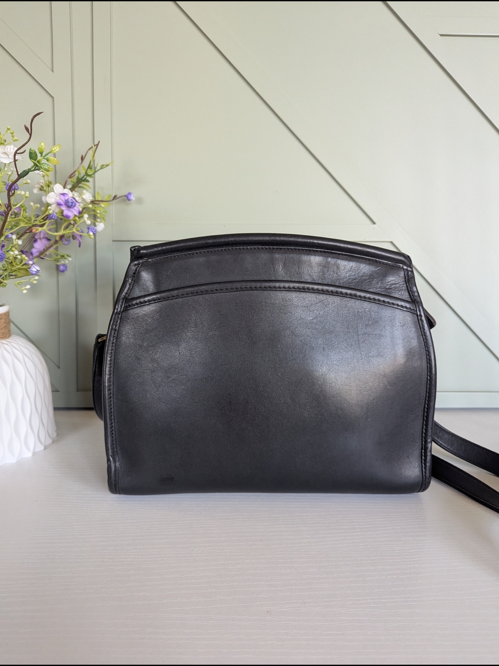 vintage Coach Devon Bag (Style #9908) from the 1990s, made of black glovetanned - Picture 2 of 14